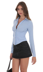 Button-Up Shirt in Light Blue